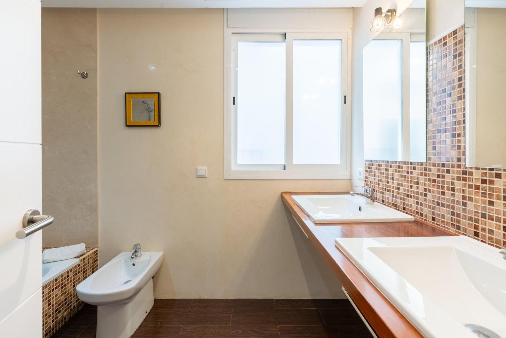 Veoapartment Alhondiga Segundo Севилья Экстерьер фото